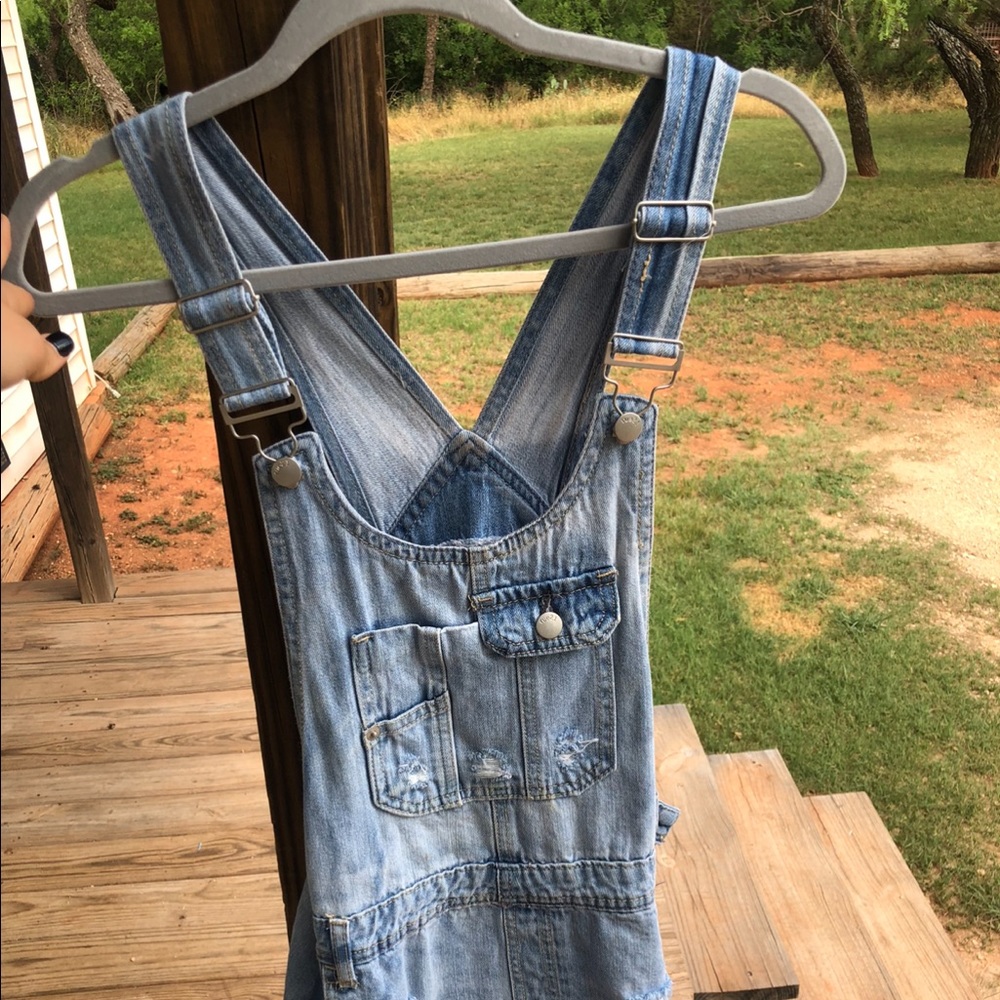denim overall shorts